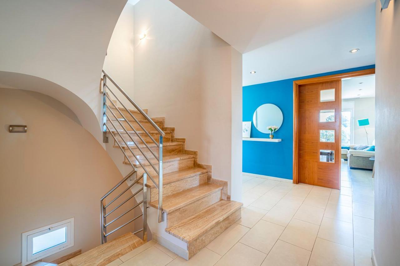 Casa Familiar Con Piscina Villa Llica d'Amunt Ngoại thất bức ảnh