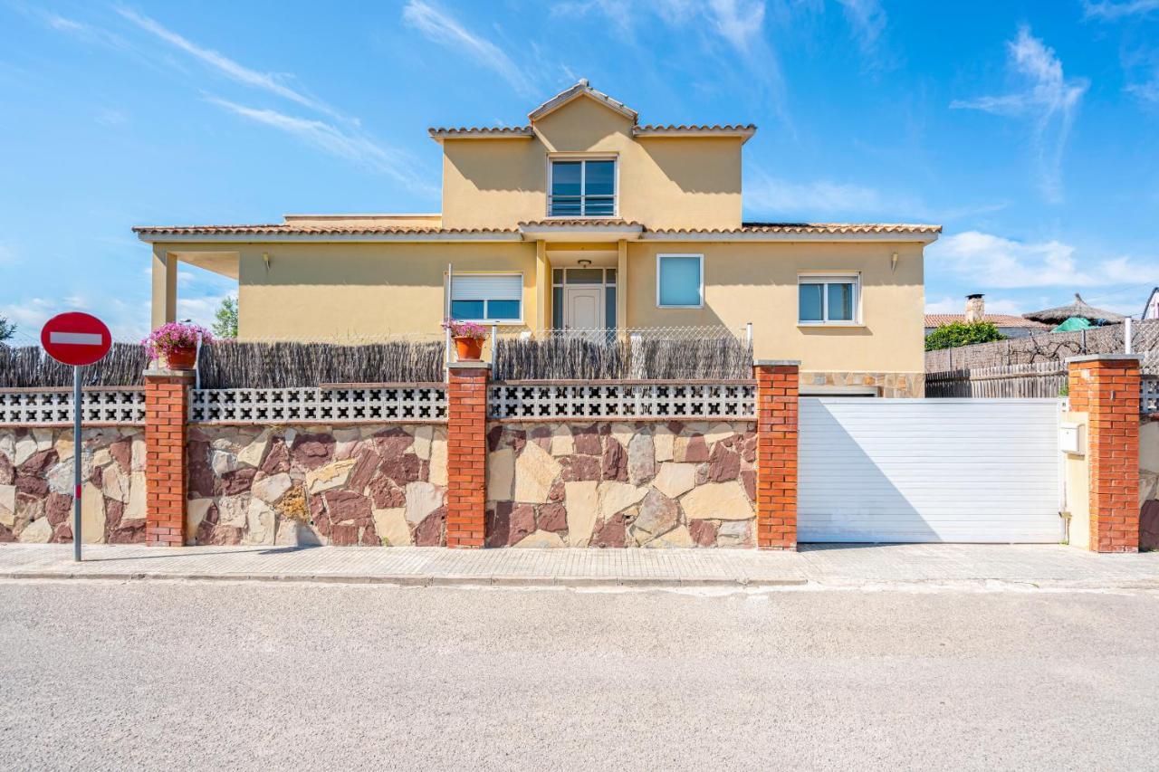 Casa Familiar Con Piscina Villa Llica d'Amunt Ngoại thất bức ảnh